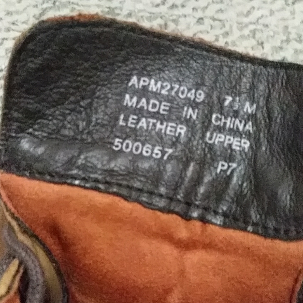 Boots - Picture 4 of 8